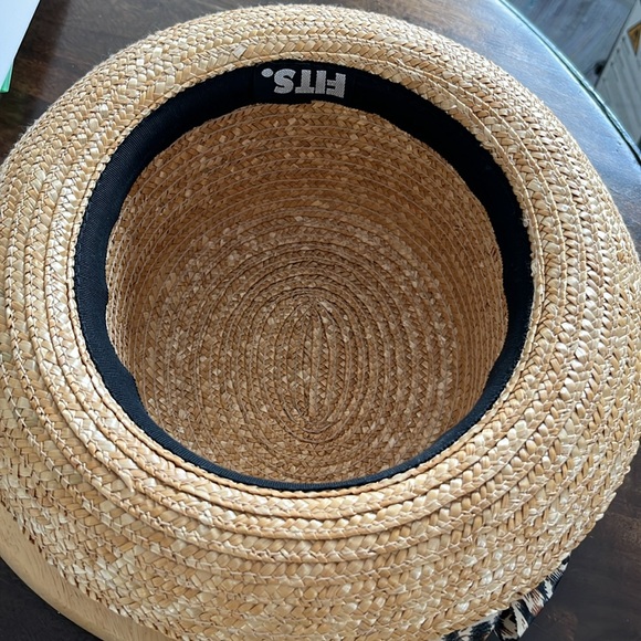 *STRAW HAT WITH ANIMAL PRINT RIBBON AND BOW - Picture 7 of 9